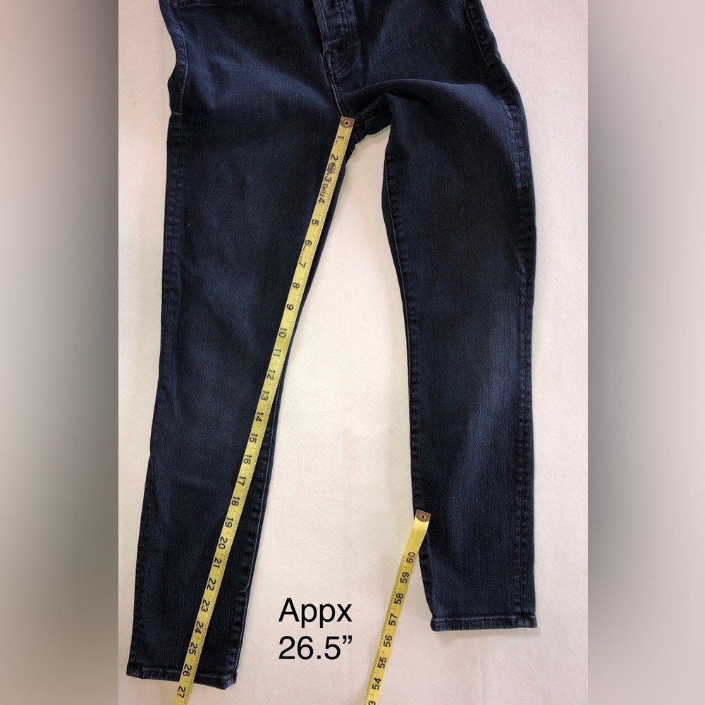 MOTHER The Stunner Crop Blackbird Wash Buttonfly Jeans (25) - Picture 9 of 17